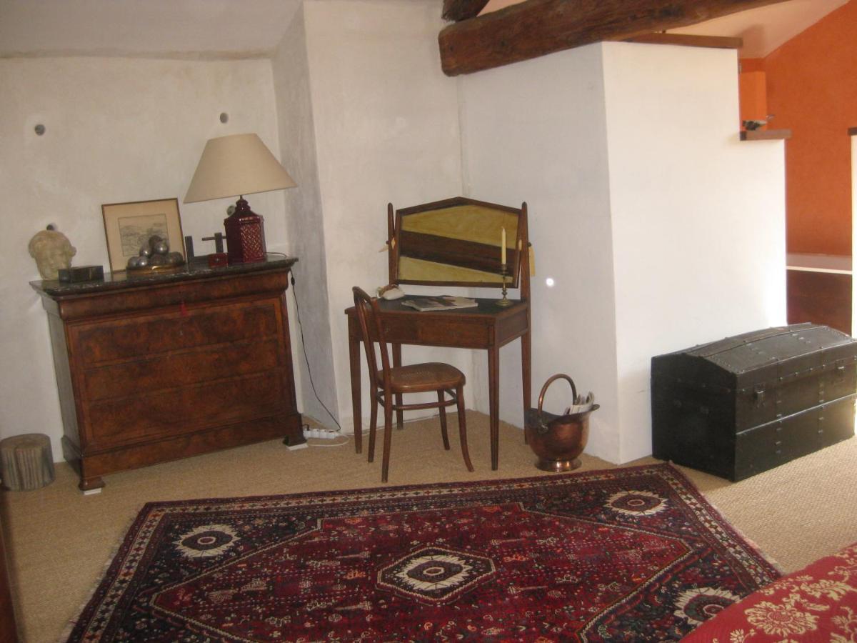 Gite Aux Tournesols Malaucene Ruang foto
