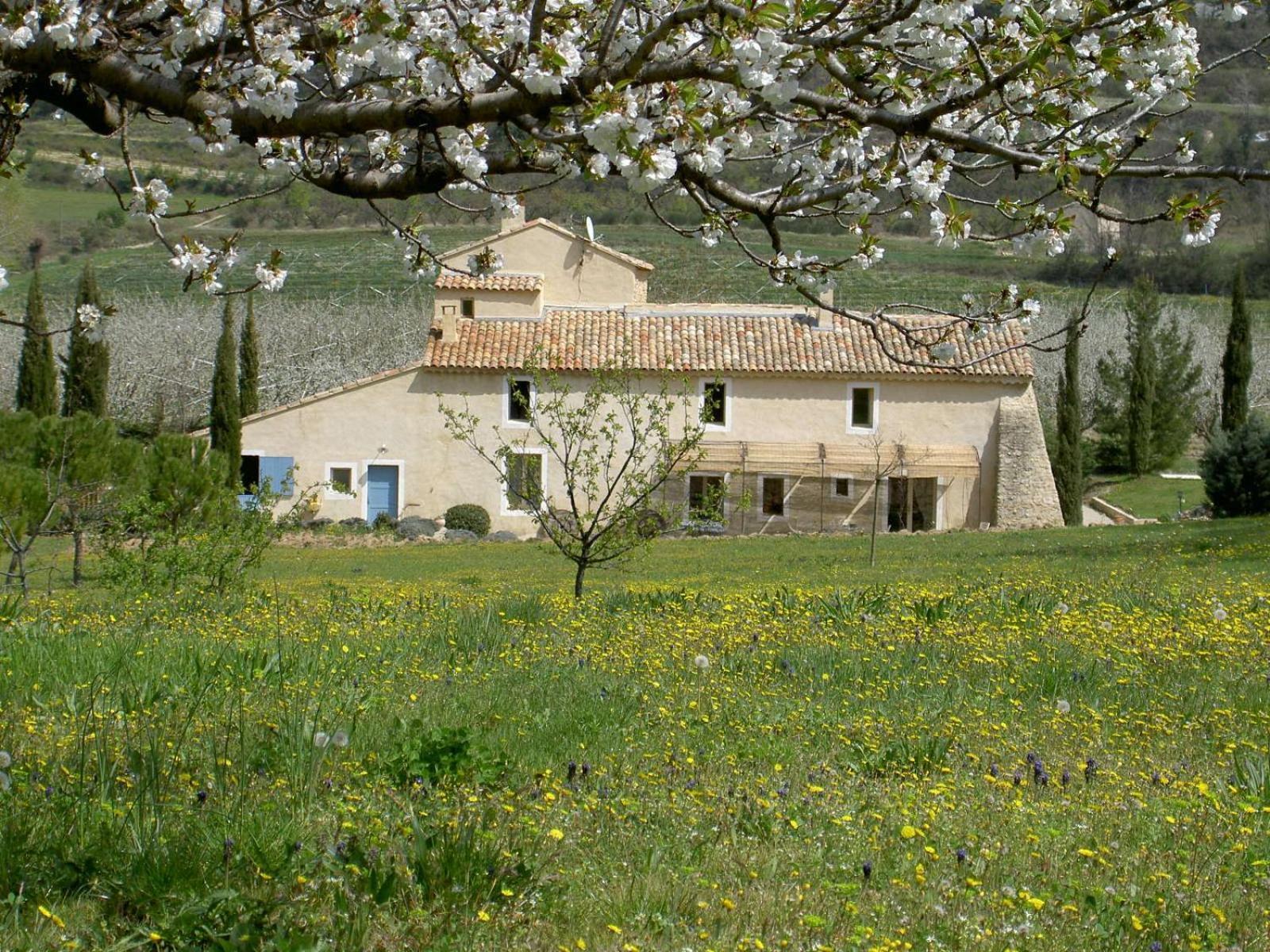 Gite Aux Tournesols Malaucene Bagian luar foto